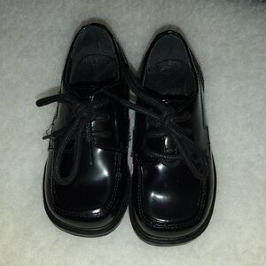 Kenneth Cole React Black Kids Dress Shoes